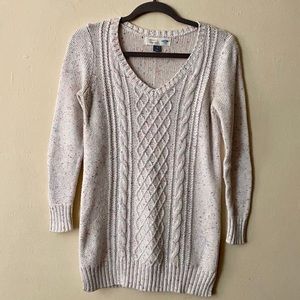 Old Navy White Maternity Knit Sweater